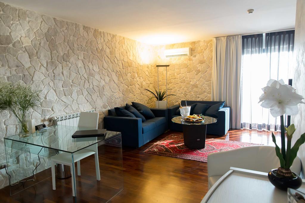 לטינה Park Hotel מראה חיצוני תמונה